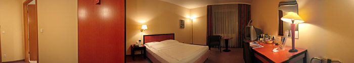 Zimmer 20917 im Hotel Estrel Berlin; Bild größerklickbar